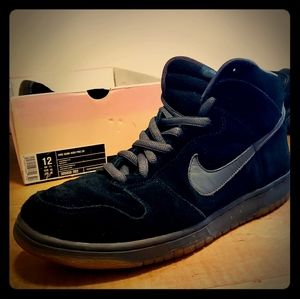 NIKE SB FOGS PINK BOX RARE